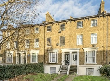 Properties let in New Cross Road - SE14 5UH view1