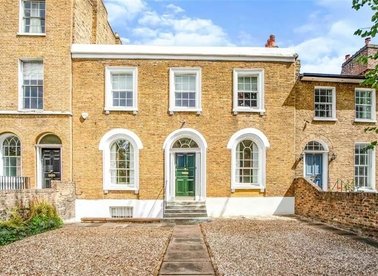 Properties to let in New Cross Road - SE14 5DS view1