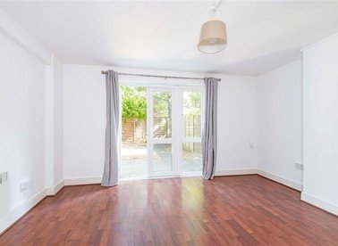 Properties to let in New North Road - N1 7PL view1