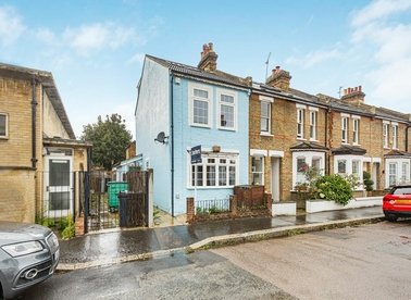 Properties let in Newry Road - TW1 1PJ view1