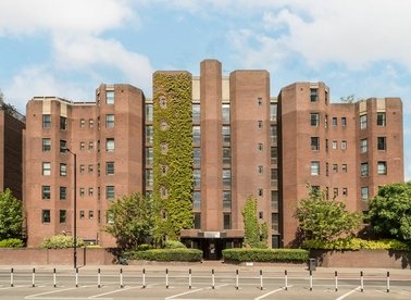 Properties to let in Nine Elms Lane - SW8 5BZ view1