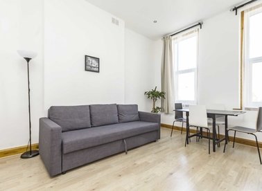 Properties to let in North End Road - W14 9EX view1