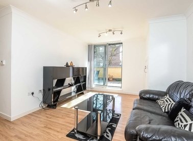 Properties to let in North End Road - W14 9PR view1