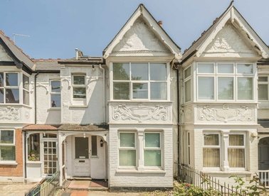 Properties to let in Northfield Avenue - W13 9QT view1