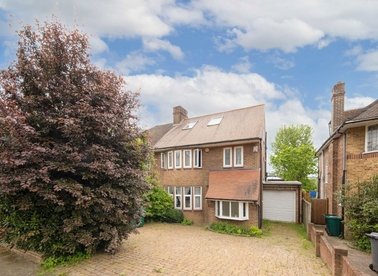 Properties to let in Northiam - N12 7JH view1