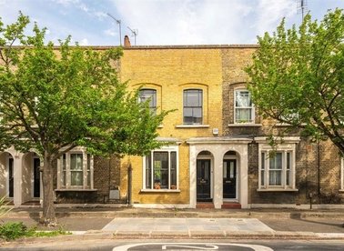 Properties let in Old Ford Road - E2 9QD view1