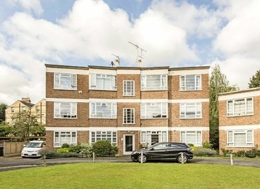 Properties let in Old House Gardens - TW1 2QB view1