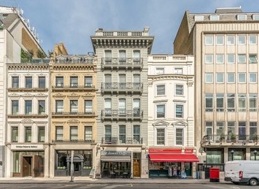 Properties to let in Pall Mall - SW1Y 5JQ view1