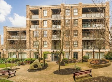 Properties to let in Palladian Gardens - W4 2ER view1