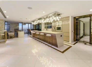 Properties to let in Pan Peninsula Square - E14 9HL view1
