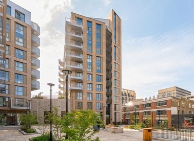 Properties to let in Paragon Square - WC1X 0BY view1