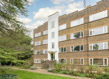 Properties let in Park Road - KT1 4AX view1