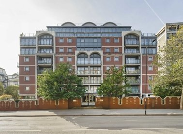 Properties to let in Park Road - NW8 7JP view1