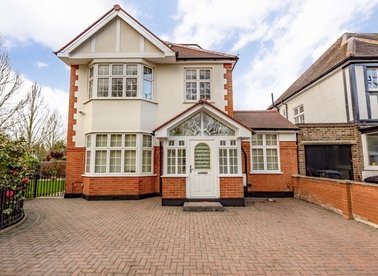 Properties to let in Park Road - W4 3HH view1