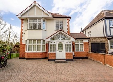 Properties let in Park Road - W4 3HH view1