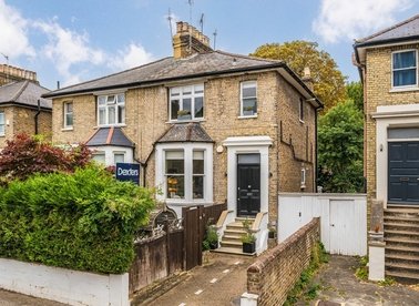 Properties let in Park Road - TW1 2QD view1