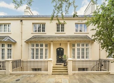 Properties to let in Park Village West - NW1 4AE view1