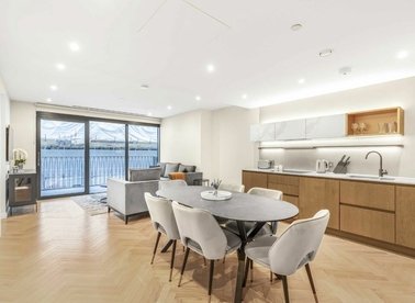 Properties to let in Parkland Walk - SW6 2QD view1