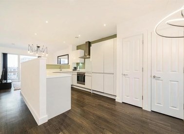 Properties let in Peartree Way - SE10 0GU view1