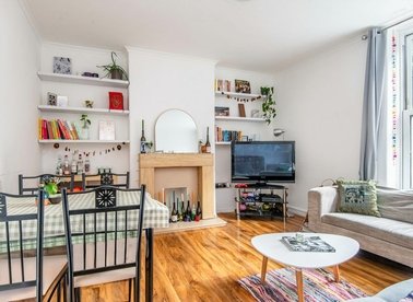 Properties let in Pembury Road - E5 8LY view1