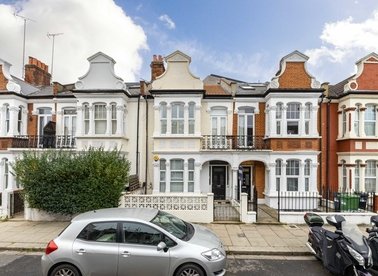 Properties let in Pennard Road - W12 8DS view1
