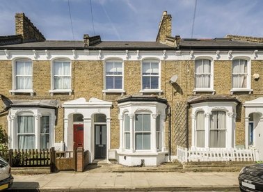 Properties to let in Pennethorne Road - SE15 5TQ view1