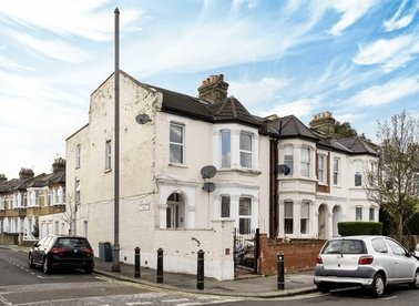 Properties let in Percy Road - W12 9QJ view1