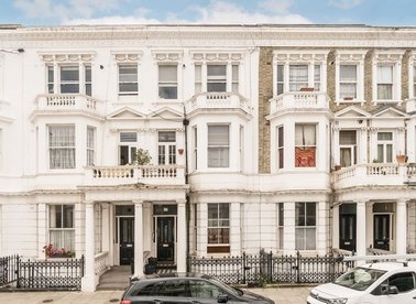 Properties to let in Perham Road - W14 9SR view1