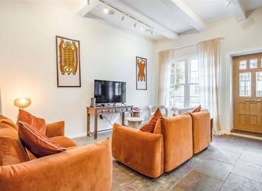 Properties to let in Petersham Place - SW7 5PX view1
