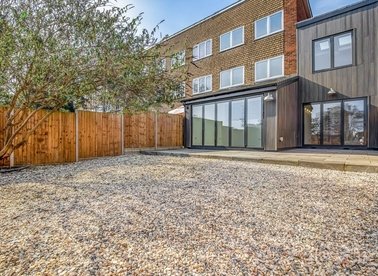 Properties to let in Pittville Gardens - SE25 4DJ view1