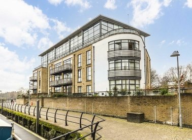 Point Wharf Lane, Brentford, TW8