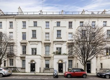 Properties let in Porchester Square - W2 6AN view1