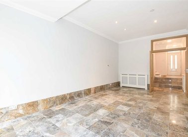 Properties to let in Porchester Square Mews - W2 6AG view1