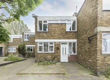 Properties let in Portbury Close - SE15 5JF view1