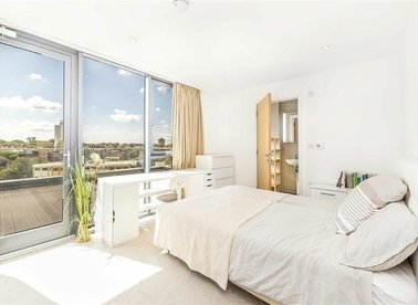Properties let in Powis Street - SE18 6LR view1