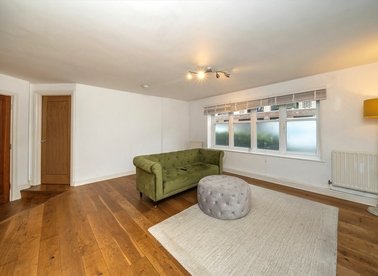 Properties let in Prince Edward Road - E9 5NN view1