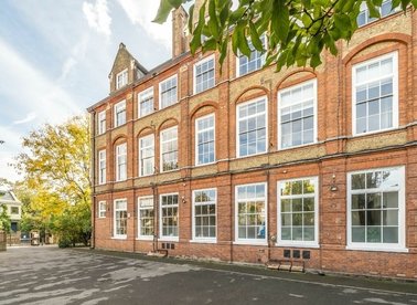 Properties let in Priory Grove - SW8 2PH view1