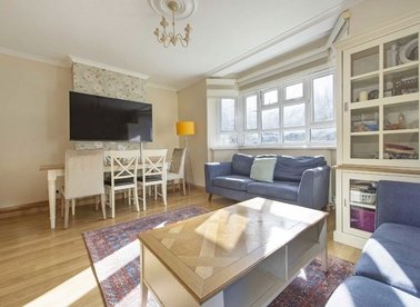Properties to let in Queen Elizabeths Walk - N16 5UY view1