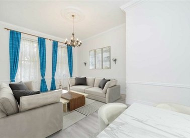 Properties to let in Queen's Gate - SW7 5JP view1