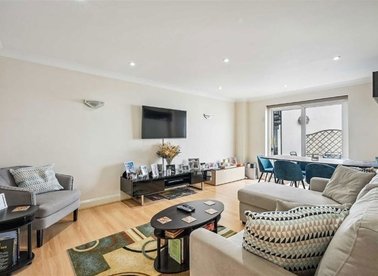 Properties to let in Queen's Gate - SW7 5EU view1