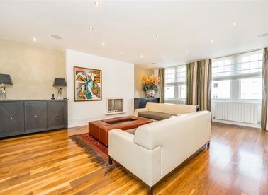 Properties to let in Queen's Gate - SW7 5HE view1
