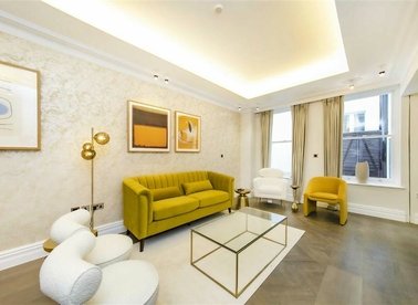 Properties to let in Queen's Gate Mews - SW7 5QJ view1