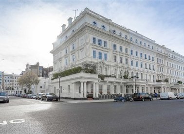 Apartments To Rent In Kensington High Street Office Lettings London Properties To Let In Queen S Gate Terrace Sw7 5pr View1