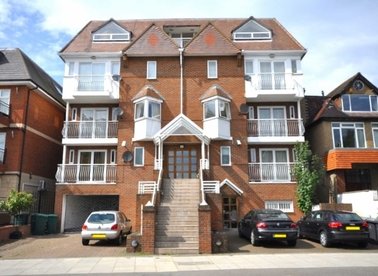 Properties to let in Queens Road - NW4 2TH view1