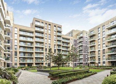 Properties to let in Queenshurst Square - KT2 5FQ view1