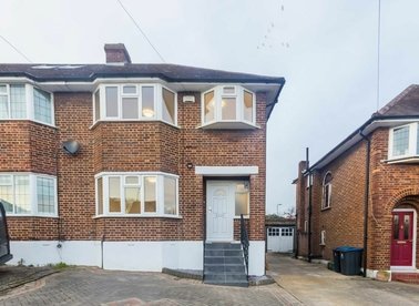 Raeburn Avenue, Surbiton, KT5