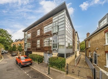 Railshead Road, Isleworth, TW7