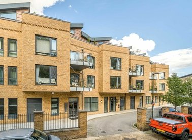 Properties let in Railshead Road - TW7 7EP view1