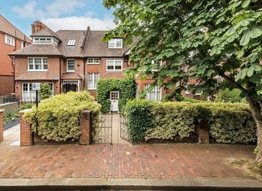 Properties let in Redington Road - NW3 7RS view1