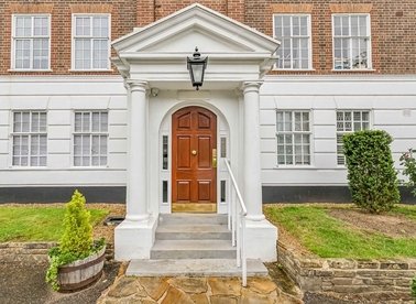 Properties to let in Richmond Hill Court - TW10 6BG view1